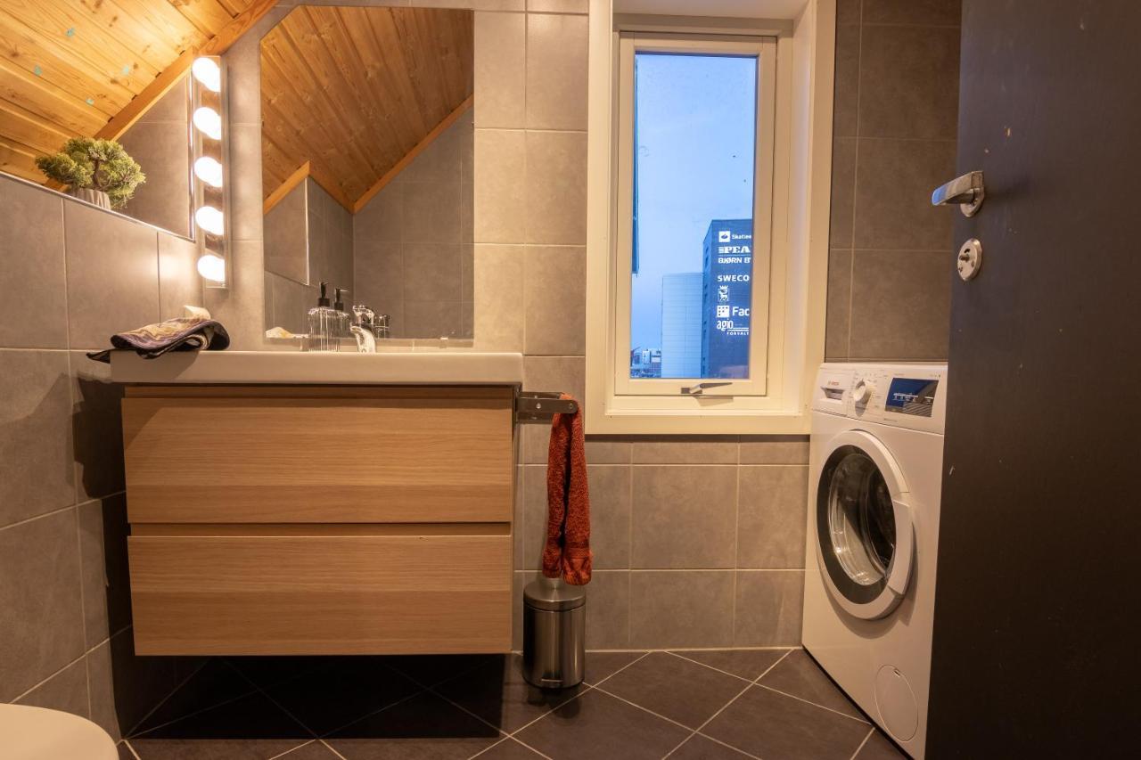 Urban And Stylish Apartment In City Centre Тромсё Экстерьер фото