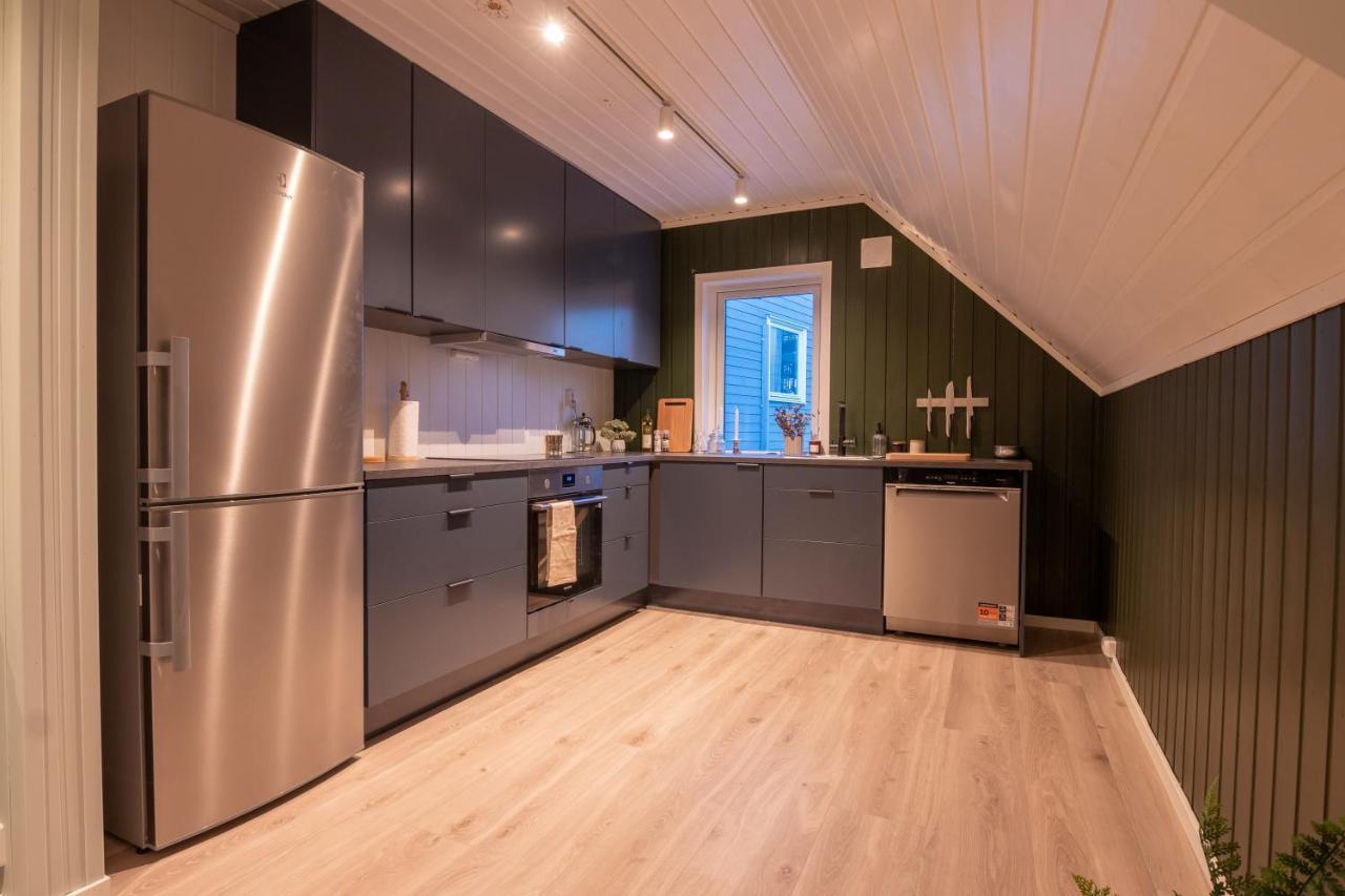 Urban And Stylish Apartment In City Centre Тромсё Экстерьер фото